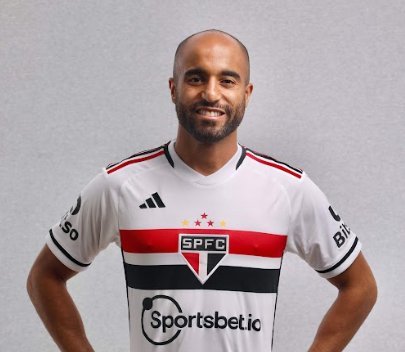 lucas moura
